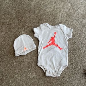 Nike baby onesie and hat